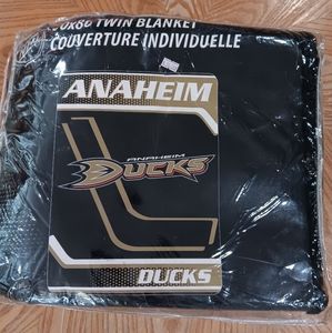 Anaheim Ducks NHL Hockey Large Throw Blanket 80x60
